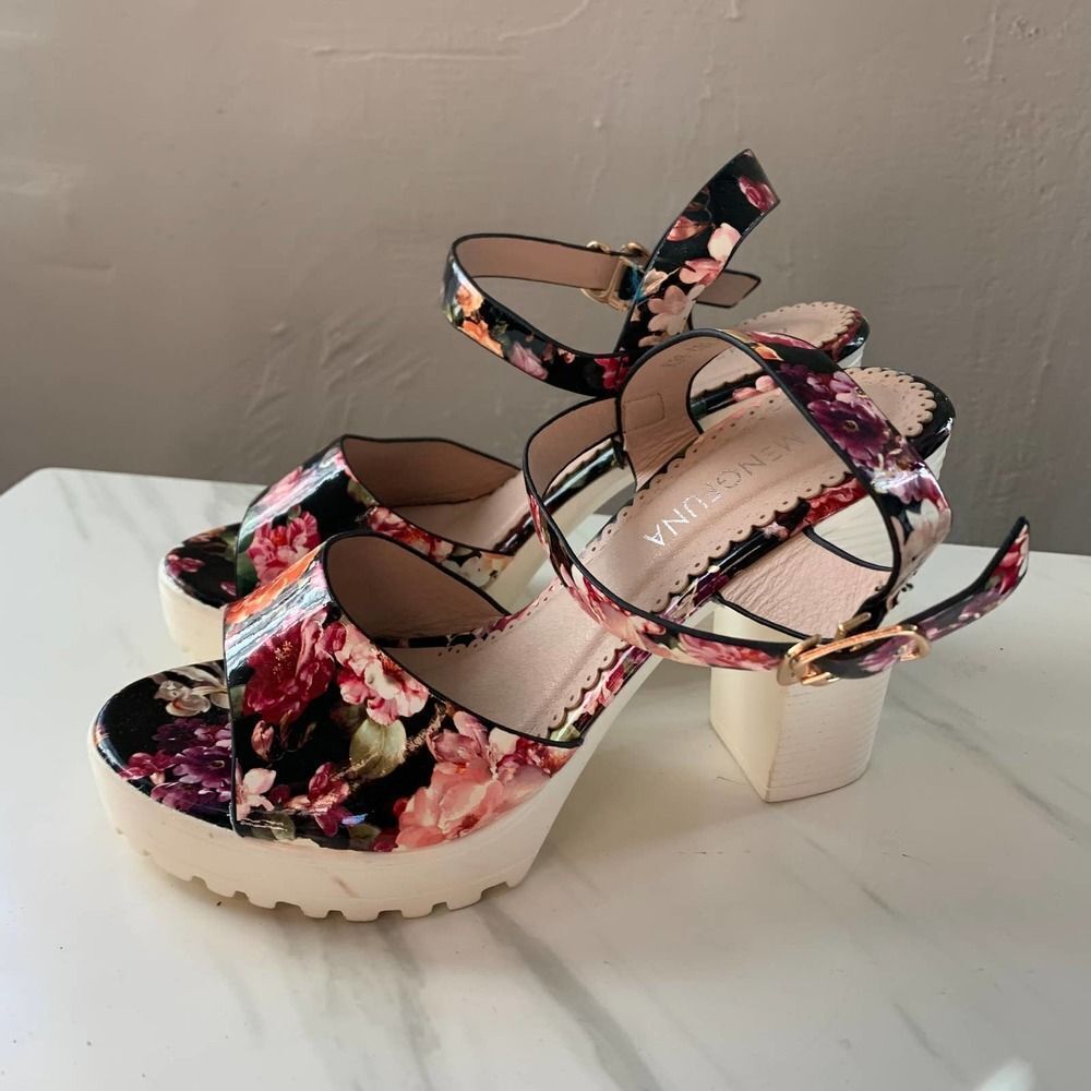 MENOGRAPHINA platform sandals y2k black red roses sz 38 or 8 light